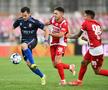Detaliul remarcat de Dan Udrea la tribuna oficială, în momentul beznei de la Dinamo - Botoșani: „Cum să stai așa?!”