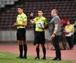 Detaliul remarcat de Dan Udrea la tribuna oficială, în momentul beznei de la Dinamo - Botoșani: „Cum să stai așa?!”