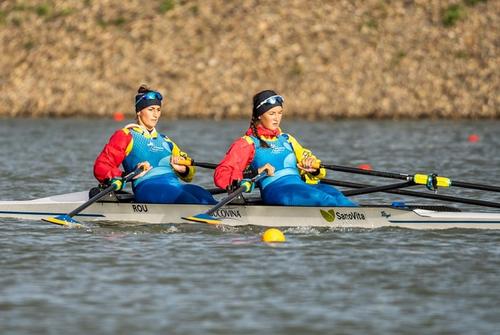 Simona Radiș și Ancuța Bodnar, campioane olimpice și europene, s-au calificat fără probleme în semifinalele probei de dublu vâsle la Campionatele Mondiale din Cehia.