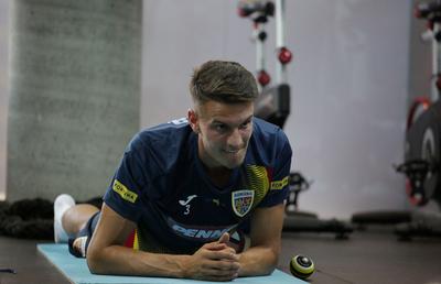 Primele imagini cu Daniel Boloca în cantonamentul naționalei. Ce număr a preluat mijlocașul lui Frosinone