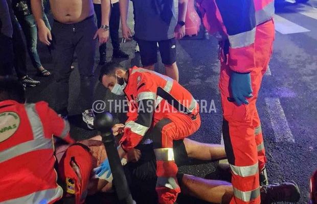 L-au înjunghiat! Incidente grave la Milano » Fanii lui Newcastle, atacați înaintea meciului de Liga Campionilor