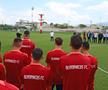Olympiacos, viitoarea adversară a lui FCSB, a adus preotul în cantonament. Foto: Olympiacos.org