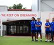 Din staff-ul lui Olympiacos face parte și legendarul Christian Karembeu. Foto: Olympiacos.org