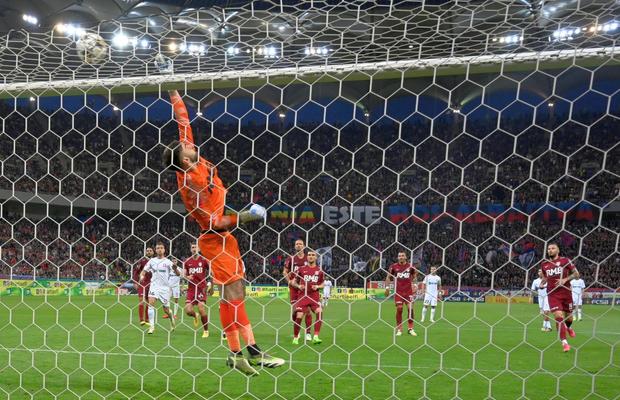 Prima reacție a internaționalului român care a semnat cu liderul din Serie A: „Mă simt puternic!”