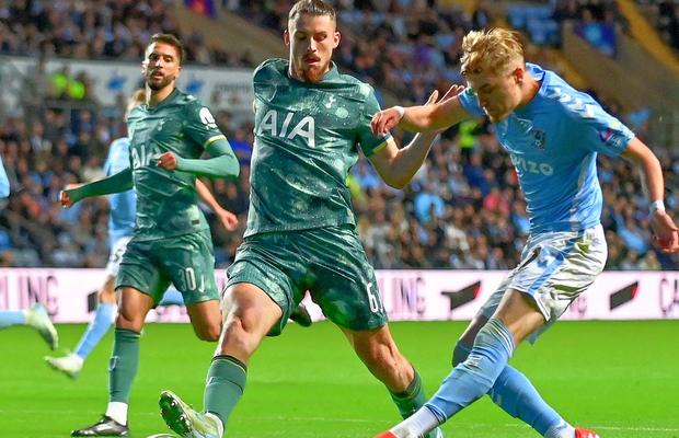 Radu Drăgușin, făcut praf în presa din Anglia după Coventry - Tottenham 1-2: „Părea ruginit” » Nota primită de român