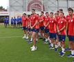 Olympiacos, viitoarea adversară a lui FCSB, a adus preotul în cantonament. Foto: Olympiacos.org