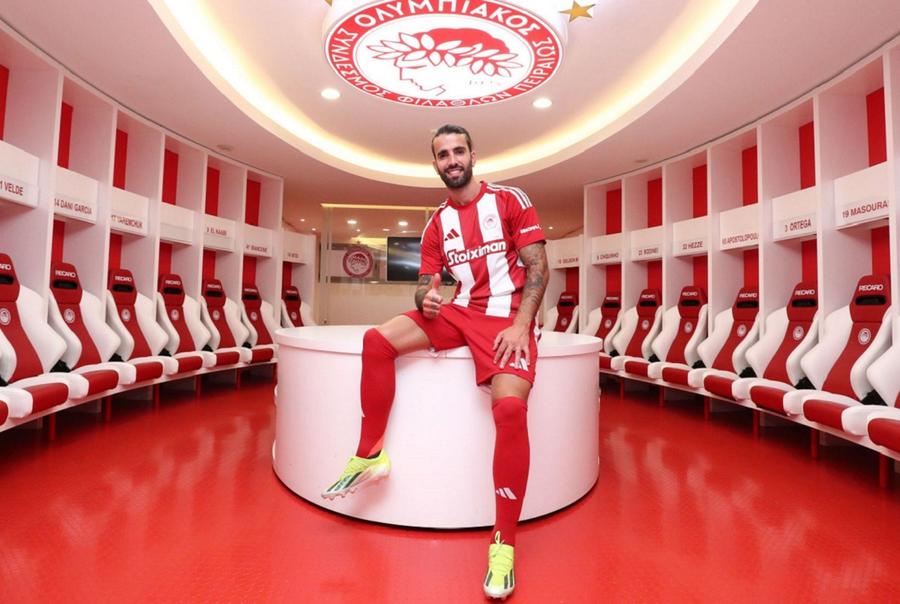 Sergio Oliveira a semnat pe două sezoane cu Olympiacos Gigi Becali din Port » Patronul adversarei lui FCSB a chemat preotul în cantonament, apoi i-a băgat în ședință pe jucători