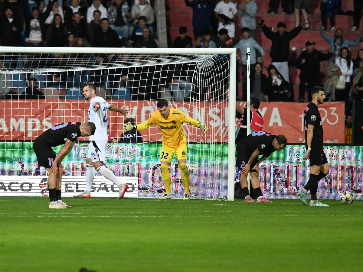 FCSB, făcută KO la Botoșani: Becali e la 12 puncte în spatele lui Grozavu » Play-off-ul? Tot mai departe! CLASAMENTUL arată neverosimil