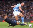 Faultul din poziție de ultim apărător comis de Di Lorenzo asupra lui Haaland în afara careului mare / Foto: Capturi Prima Sport 2