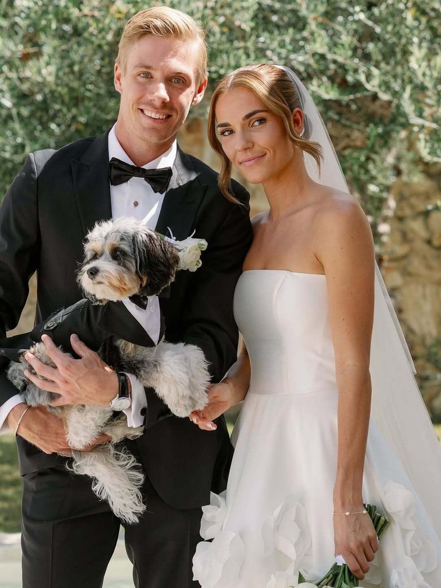 Denis Shapovalov și Mirjam Björklund FOTO Vogue Scandinavia Fost jucător de Top 10 a avut o nuntă de poveste în Grecia