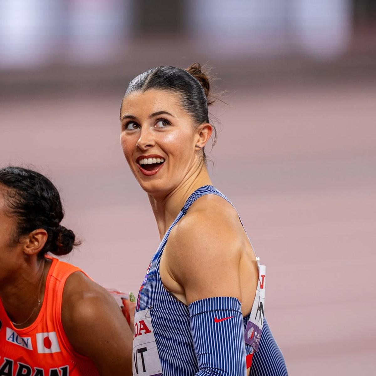 A izbucnit în lacrimi după ce a câștigat medalia de argint la Campionatele Mondiale de atletism: „Atmosfera a fost sexy și agresivă”