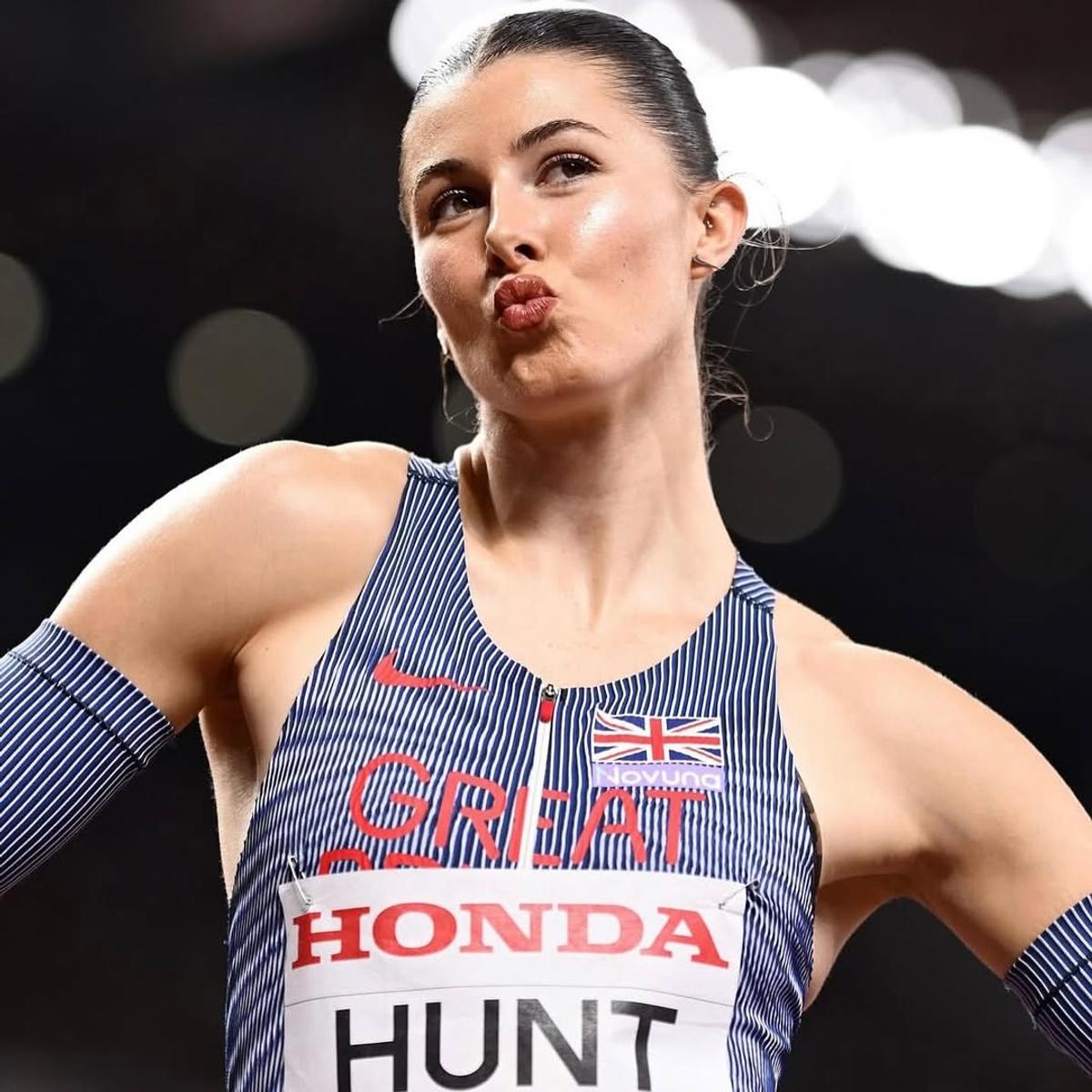 A izbucnit în lacrimi după ce a câștigat medalia de argint la Campionatele Mondiale de atletism: „Atmosfera a fost sexy și agresivă”