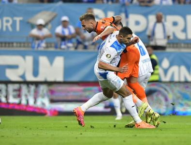 Universitatea Craiova - FCSB: duelul începe furtunos la poarta lui ...