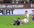 Faza golului: șutul din interiorul careului, în ciuda opoziției fundaşilor de la FC Argeş FOTO: Ionuț Iordache (GSP)