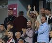 Brațele ridicate în lojă, în prelungirile meciului cu FC Argeș FOTO: Ionuț Iordache (GSP)