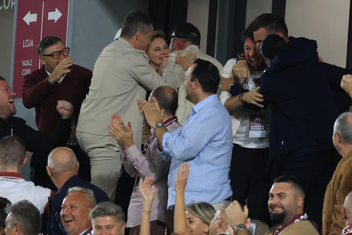 Primul om care l-a sunat pe Dan Șucu, după Rapid - FC Argeș » Patronul i-a răspuns din tribună