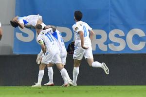 Craiova - FCSB: încă un gol, chiar înaintea pauzei! Roș-albaștrii, în genunchi, Baciu e „PA” la acest scor!