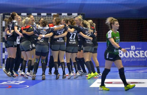 CSM BUCUREȘTI - MKS LUBLIN 35-19 // „Tigroaicele” intră în istorie cu cea mai clară victorie obținută vreodată în Liga Campionilor! Cum arată ACUM clasamentul