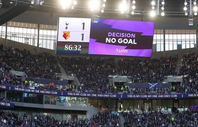 TOTTENHAM - WATFORD 1-1 // Scene confuze în Premier League: arbitrul a validat un gol, dar pe tabelă a fost afișată decizia opusă