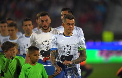 CFR CLUJ - CRAIOVA 2-0 // FOTO Gest superb al oltenilor în memoria lui Ilie Balaci: cum au ieșit pe teren jucătorii lui Victor Pițurcă