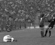 RETRO GSP. 37 de ani de la Dinamo - Hamburg 3-0 » „Câinii” n-au nicio îndoială: „Cea mai mare victorie în Europa, peste Steaua - Anderlecht 3-0!”