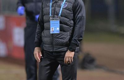 CLINCENI - FCSB 0-2. Ilie Poenaru acuză arbitrajul: „E al doilea meci în care greșește împotriva noastră” » Ce au declarat Rusescu și Paraschiv