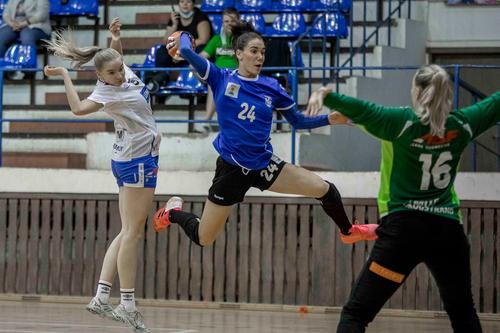 Elena Dache și colegele sale de la Brăila au trecut în turul 2 de norvegiencele de la Bergen FOTO Sorin Pană (Sportul Ilustrat)