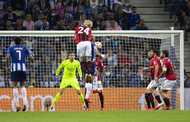 Ciprian Tătărușanu, titular în FC Porto - AC Milan » Italienii sunt ultimii în grupă!
