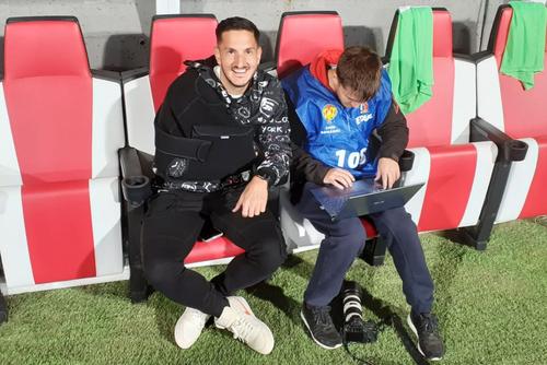 Marko Vukcevic (29 de ani), fundașul celor de la UTA, s-a ales cu o accidentare serioasă în urma loviturii primite de Alexandru Pantea (19 ani) în minutul 2 al meciului FCSB - UTA, scor 2-1, de duminică, din SuperLigă.