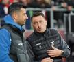 FCSB au remizat, scor 2-2, în prima rundă a grupei B din Cupa României. Ilie Poenaru (45 de ani) i-a transmis fundașului Andrei Chindriș (23 de ani) că va plăti scump pentru cartonașul roșu văzut prostesc în minutul 88.