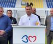 Fără precedent! Momente inedite la prezentarea oficială a lui Mihai Iosif » Cu cine s-a trezit lângă el