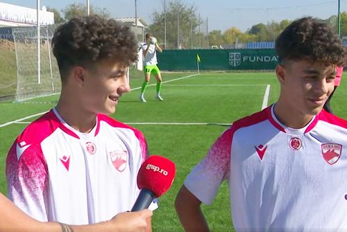 David (stânga) și Alex Irimia (dreapta), „gemenii golului” de la Dinamo