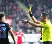 „Centralul” Adrian Cojocaru a arătat 4 cartonașe roșii în UTA - FCSB // foto: Alexandra Fechete