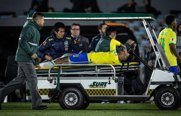 Suma colosală pe care ar urma s-o primească Al-Hilal după accidentarea lui Neymar » Brazilianul ar putea lipsi un an!