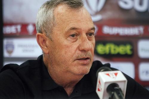 Mircea Rednic, antrenorul celor de la UTA, a vorbit despre transferul lui Dorin Rotariu la FCSB.