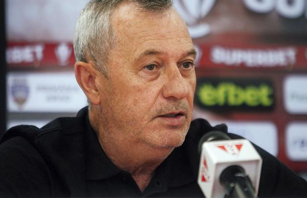 Rednic, după ce l-a pierdut pe Rotariu: „Nu mi-a răspuns și am dat drumul la contract pentru alt fotbalist”