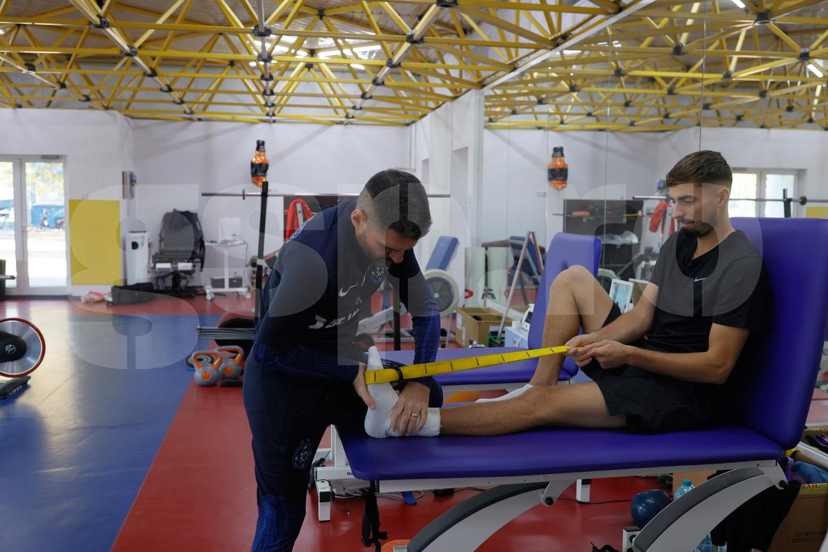 Insider GSP » Echipa Gazetei a asistat la calvarul primelor ședințe de recuperare ale lui Dragoș Iancu în baza FCSB: „Nu-l urăsc pe Țicu! Vorbesc la două-trei zile cu el”