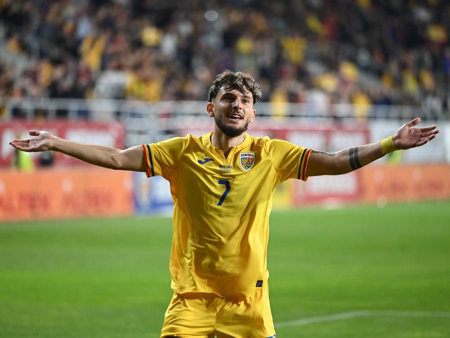 Ianis Stoica, după ce a marcat pentru România U21 / foto: Imago Images Dumitru Dragomir nu înțelege o mutare făcută de Becali și îl avertizează asupra altei gafe pe care o poate comite: „Mă mir cum i-a dat drumul. Se vinde cu 5 milioane de euro” + „Va deveni titular la națională”