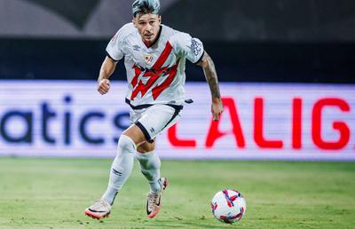 Andrei Rațiu, lăudat de antrenorul lui Rayo Vallecano: „Face performanță la un nivel înalt cu noi, dar și cu echipa națională”