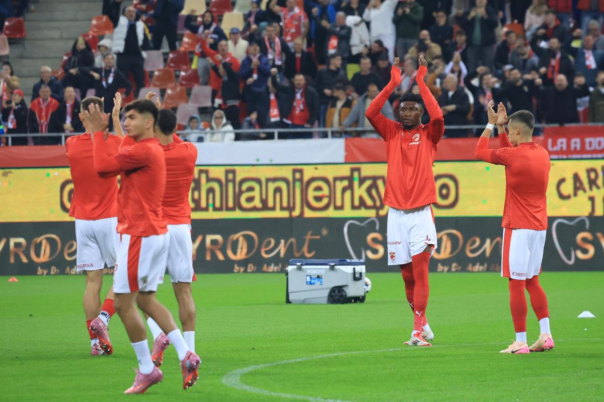 Imagini surprinse înainte de Dinamo - Rapid