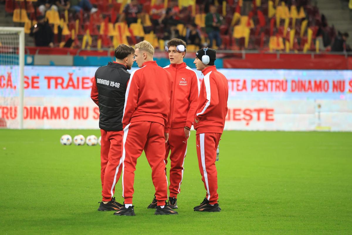 Imagini surprinse înainte de Dinamo - Rapid