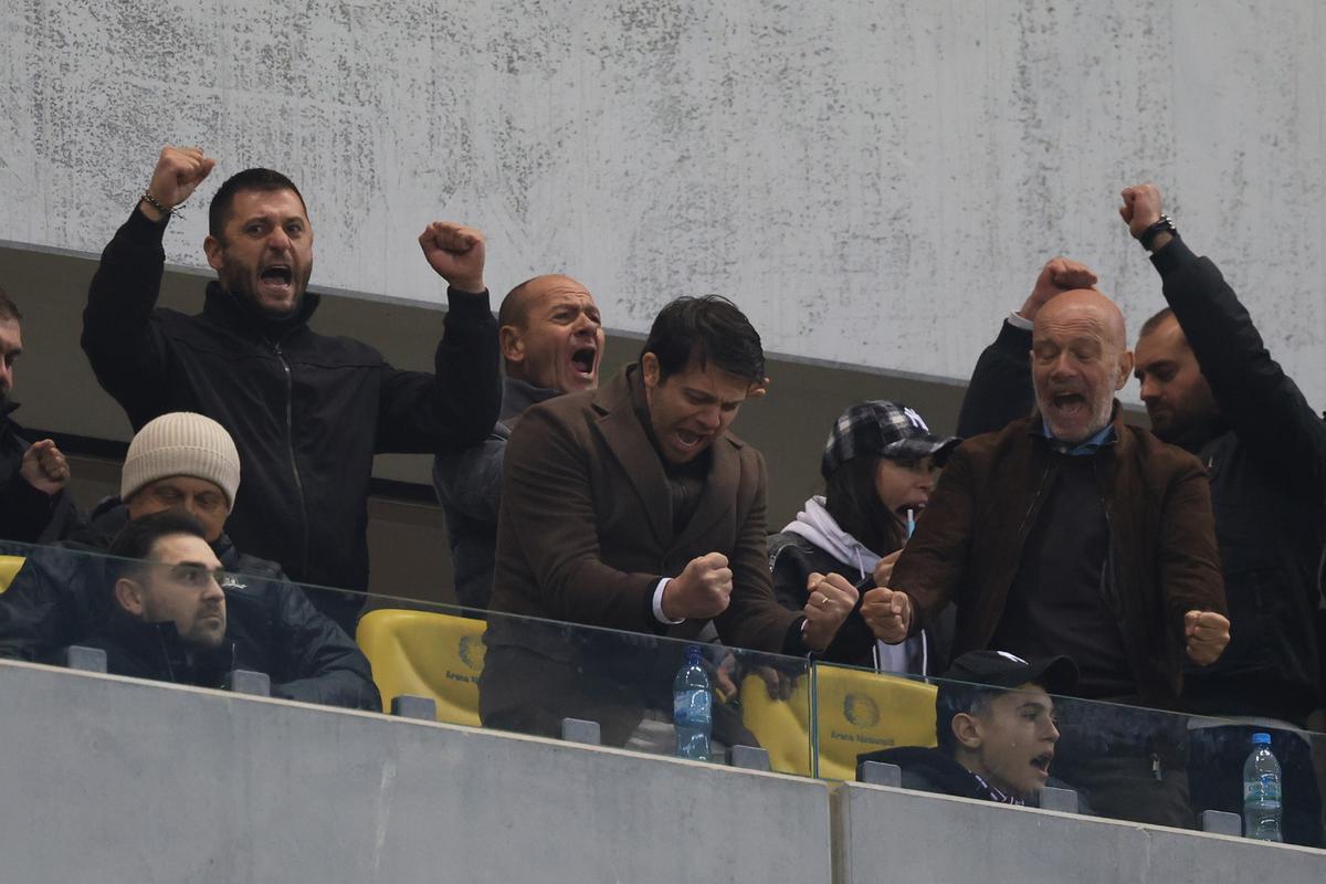 Așa i-a dat Rapid șah-mat lui Dinamo! Cîrjan și Armstrong, „hipnotizați” pe Arena Națională