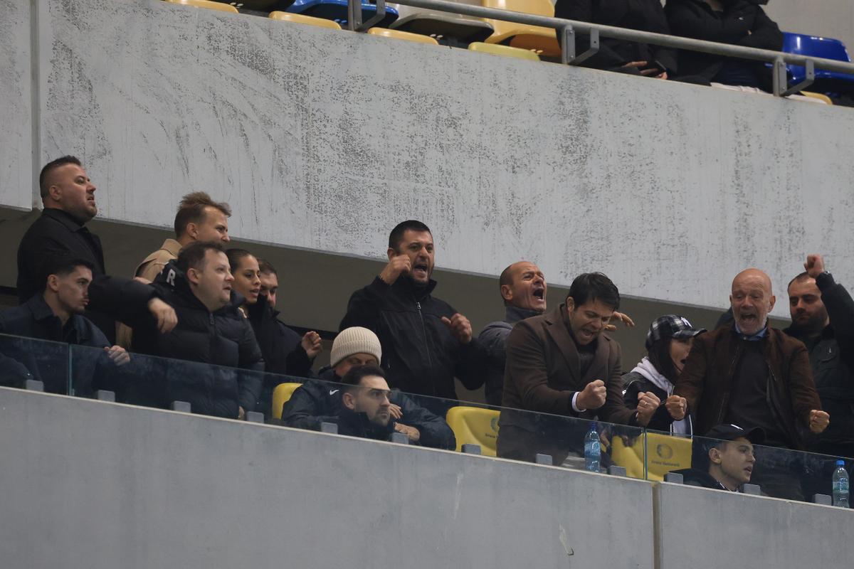 Așa i-a dat Rapid șah-mat lui Dinamo! Cîrjan și Armstrong, „hipnotizați” pe Arena Națională