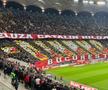 Scenografia afișată de fanii lui Dinamo la meciul cu Rapid