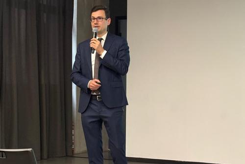 Claudiu Cazacu, consultant de strategie XTB România