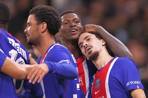 Vitinha, sărbătorind aici golul înscris în precedenta etapă a Ligii Campionilor, contra lui Manchester City / foto: Guliver/gettyimages