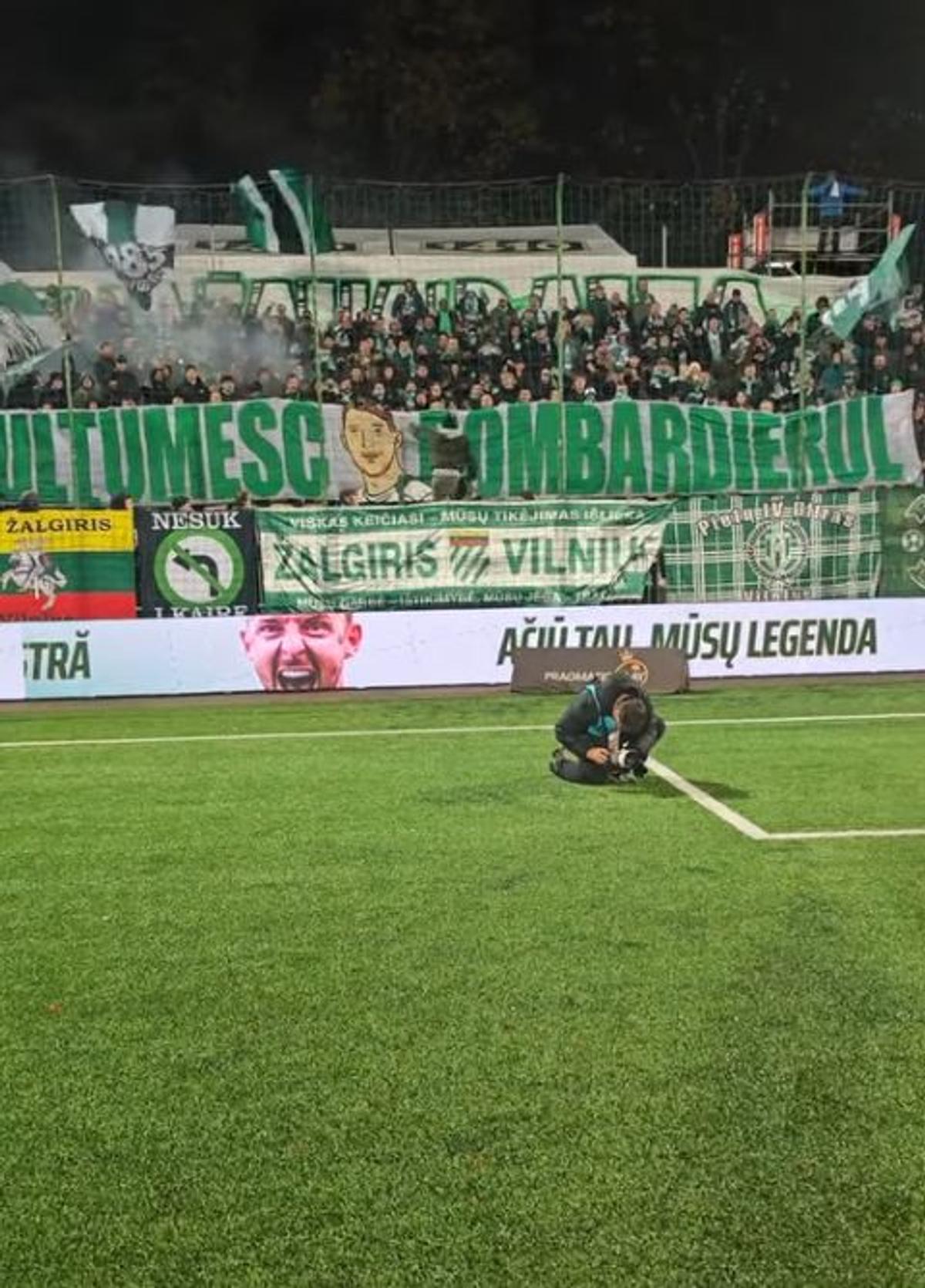 „Mulțumim, Bombardierule!” » Mesaj în limba română pe stadionul din Europa, la retragerea fostului campion din Liga 1