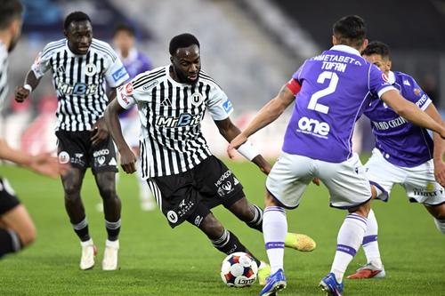 U Cluj - FC Argeș 2-2, în etapa #12 de Superligă // foto: sportpictures.eu
