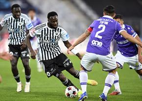 Meci epic pe Cluj Arena, între „U” și FC Argeș » Patru goluri, un penalty, un autogol și multe decizii controversate de arbitraj