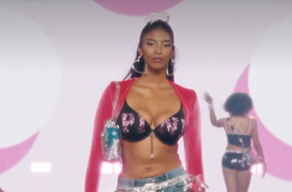 Natalia Bryant, prezentare de modă